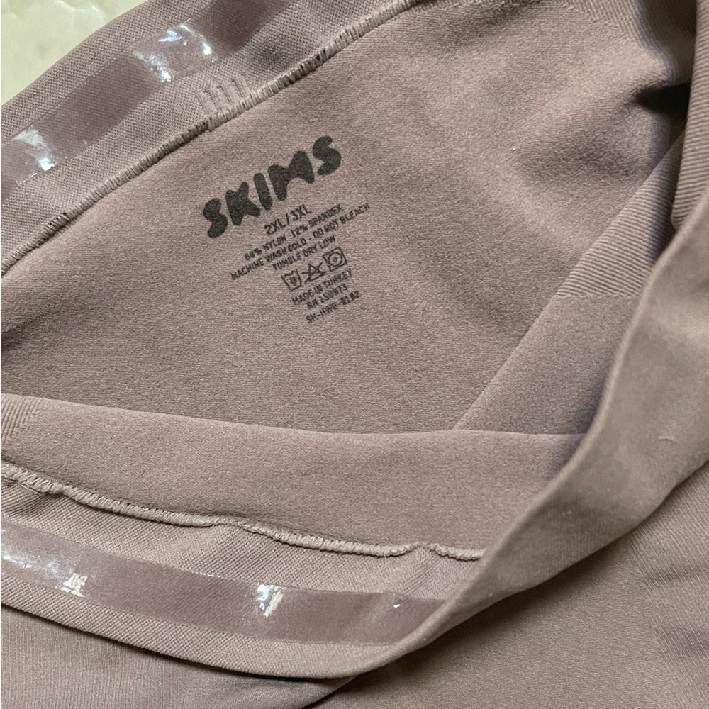 SKIMS SEAMLESS SCULPTING HIGH WAIST BRIEF IN UMBER NWOT IN 2X/3X - Picture 3 of 6